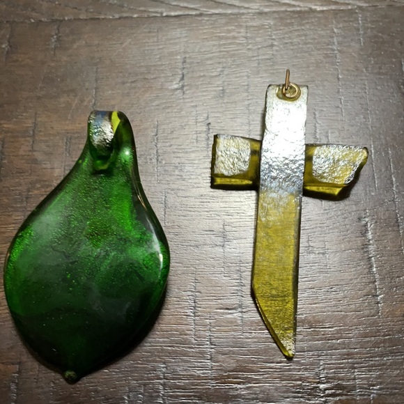 Glass Pendants for Your Necklace - Picture 2 of 3